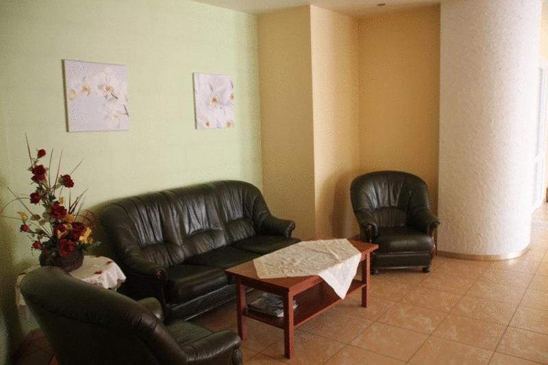Hotel Przylesie Sierosław Dış mekan fotoğraf