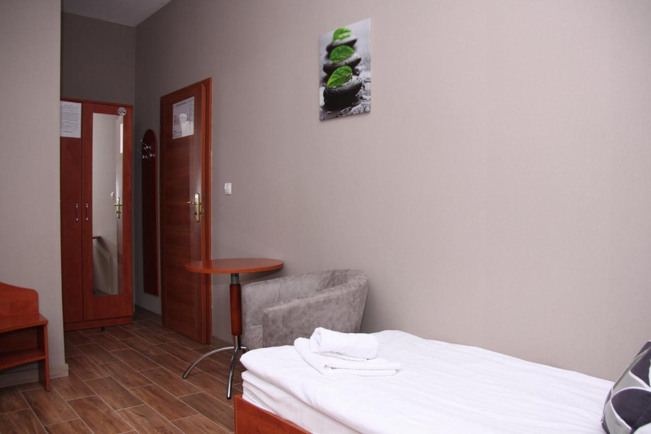 Hotel Przylesie Sierosław Dış mekan fotoğraf