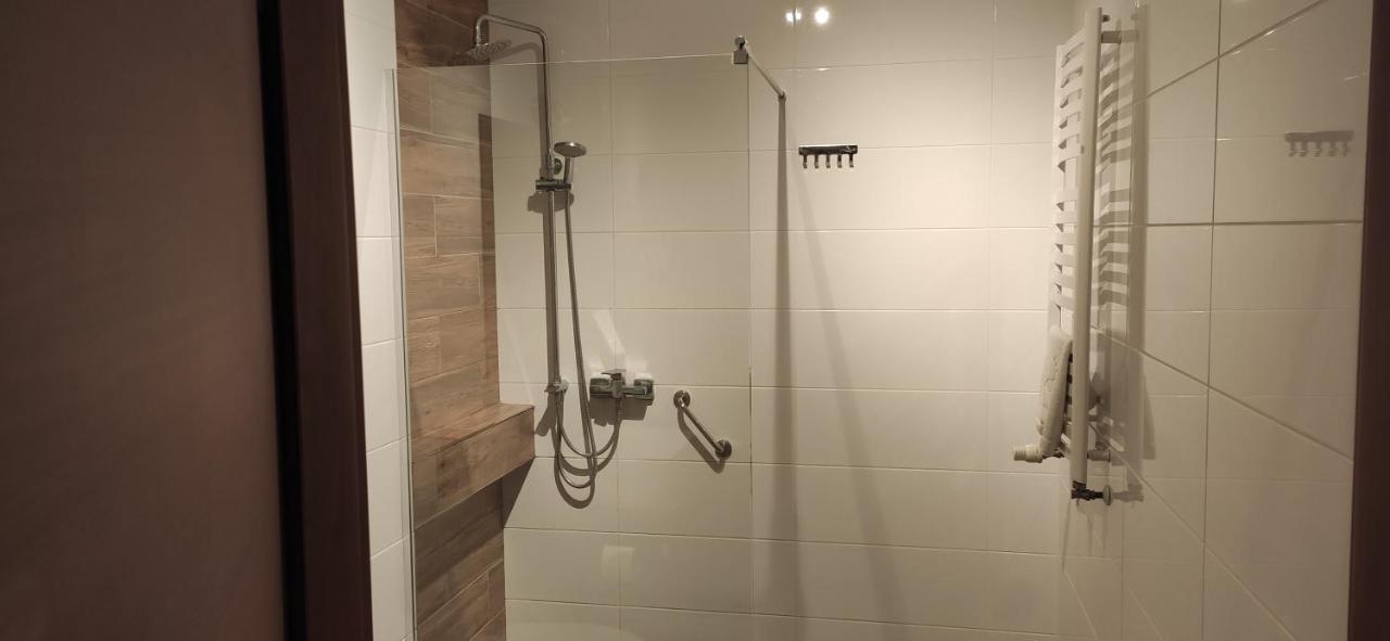 Hotel Przylesie Sierosław Dış mekan fotoğraf