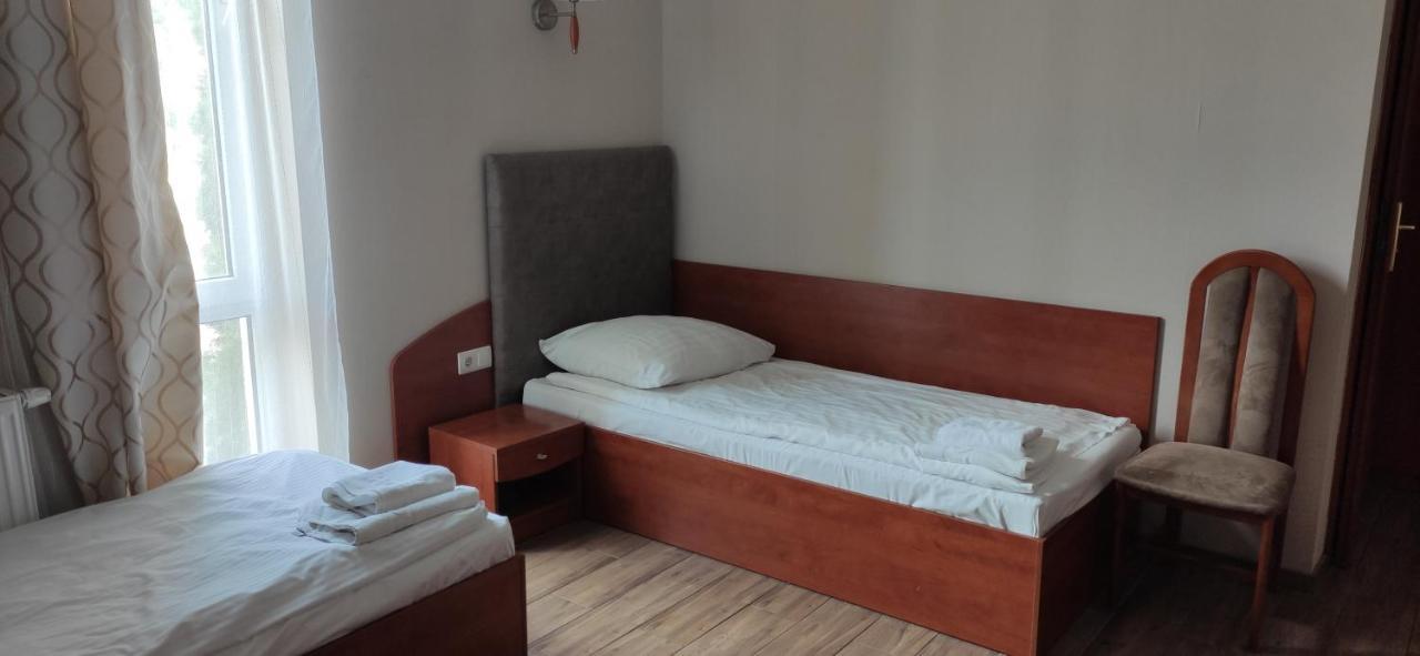 Hotel Przylesie Sierosław Dış mekan fotoğraf