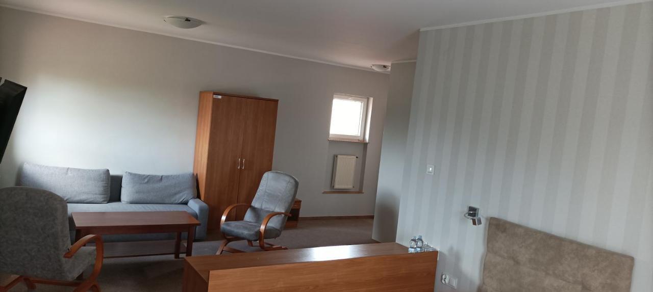 Hotel Przylesie Sierosław Dış mekan fotoğraf