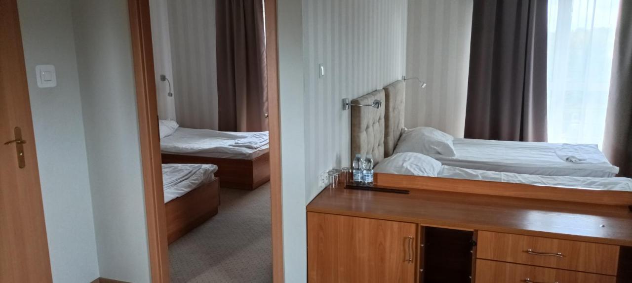 Hotel Przylesie Sierosław Dış mekan fotoğraf