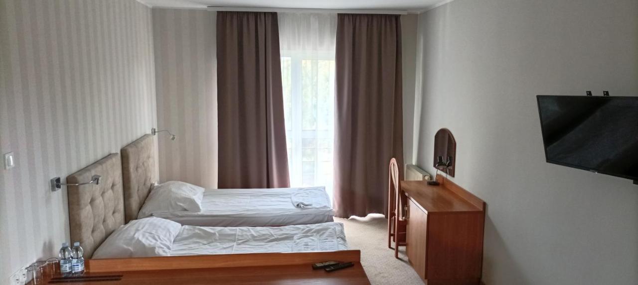Hotel Przylesie Sierosław Dış mekan fotoğraf