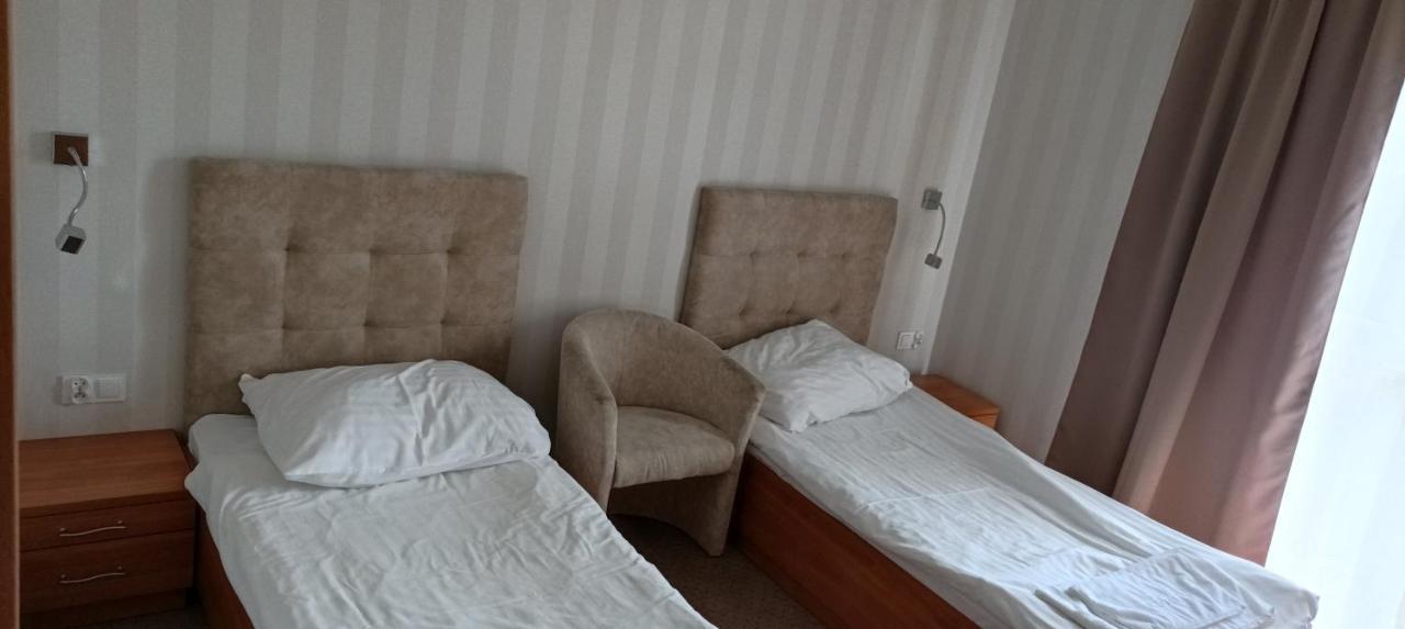 Hotel Przylesie Sierosław Dış mekan fotoğraf