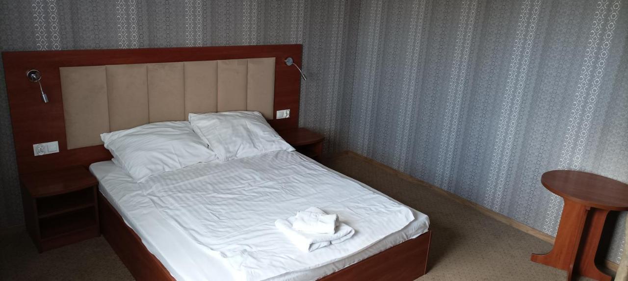 Hotel Przylesie Sierosław Dış mekan fotoğraf