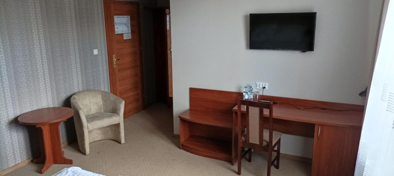 Hotel Przylesie Sierosław Dış mekan fotoğraf
