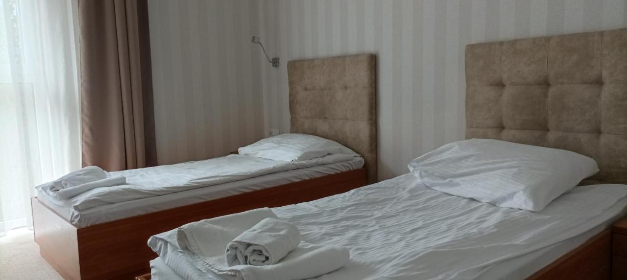 Hotel Przylesie Sierosław Dış mekan fotoğraf