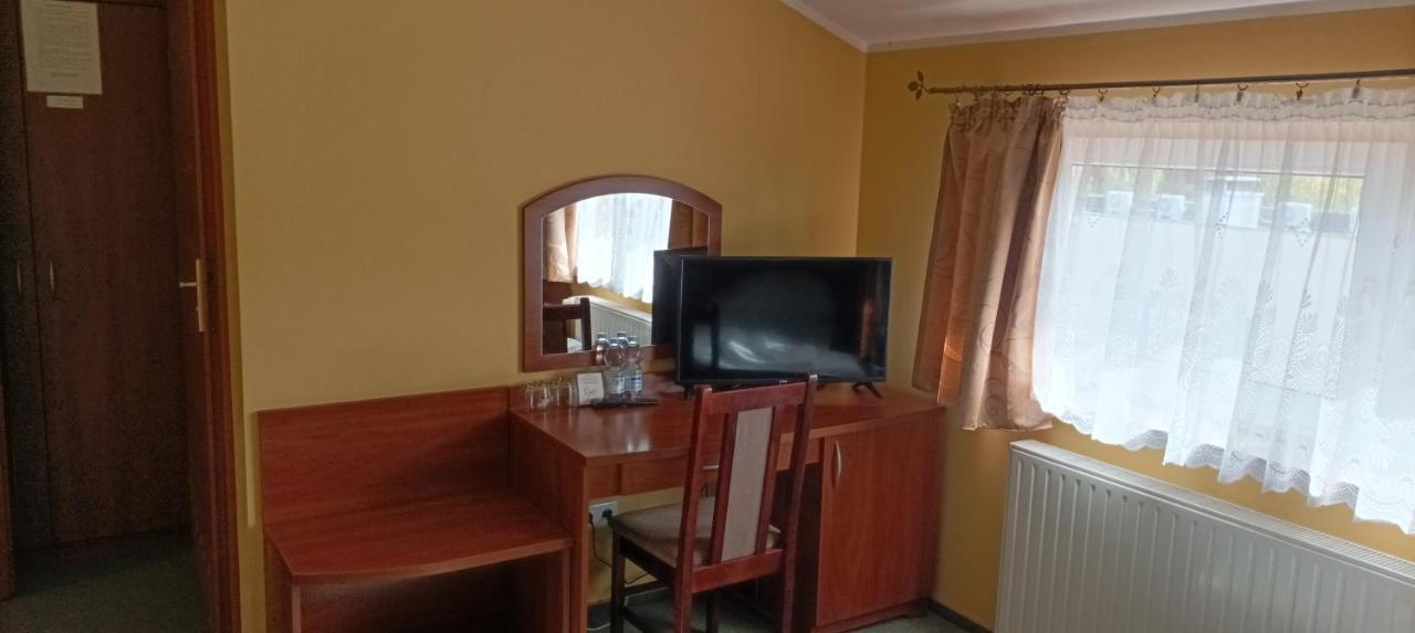 Hotel Przylesie Sierosław Dış mekan fotoğraf