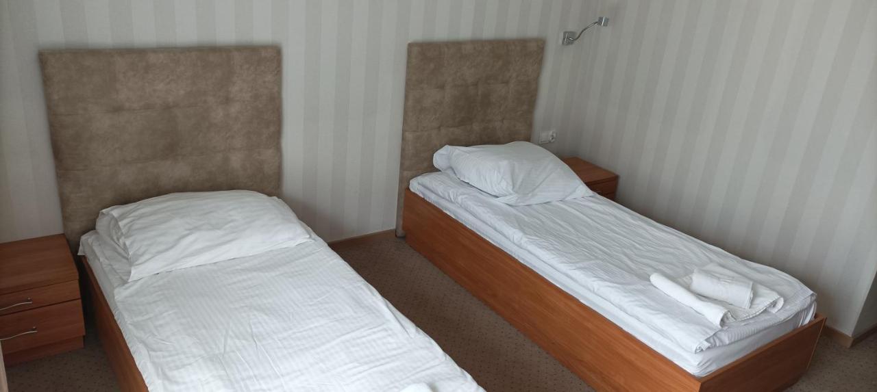 Hotel Przylesie Sierosław Dış mekan fotoğraf