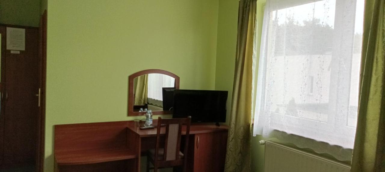 Hotel Przylesie Sierosław Dış mekan fotoğraf